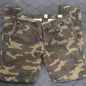 Gap Slim Fit Chinos 34x32
